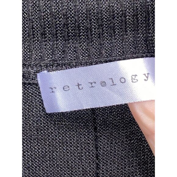 Black sweater Cowl Neck Large Relaxed Fit 2 Pockets Long Sleeve By Retrology - Picture 3 of 6